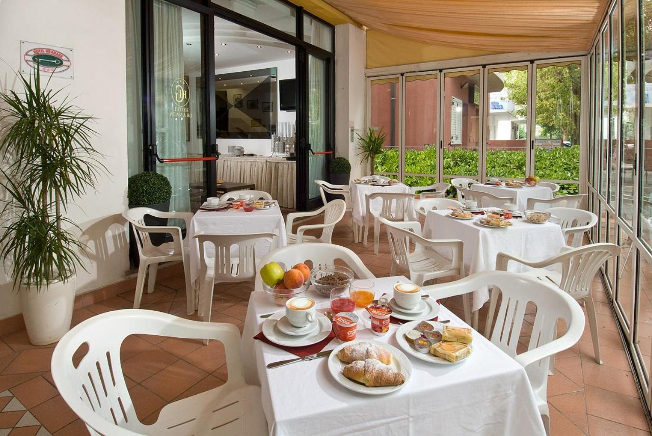 Hotel Granada Каттоліка Екстер'єр фото